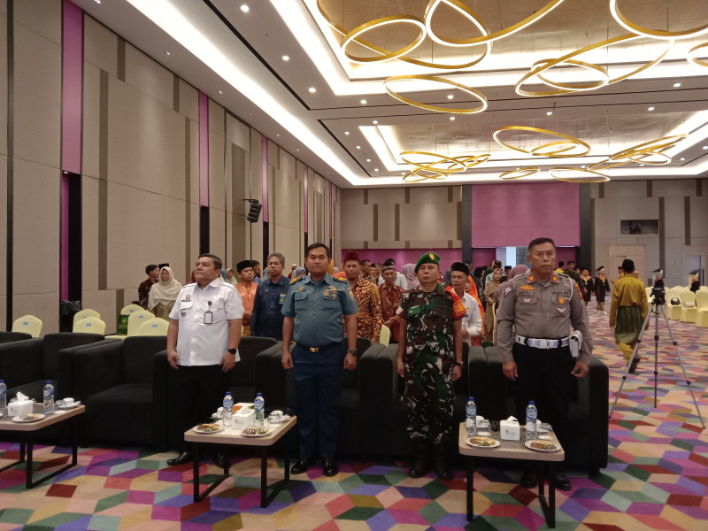 Melalui Danramil Syuar Hendri Pgs Dandim 0320/Dumai Letkol Arh Muliyadi Berharap Wisudawan IAITF Dumai Berperan Aktif dalam Pembangunan Daerah