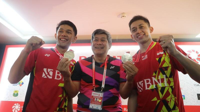 Candaan Herry IP ke Fajar/Rian usai Juara Indonesia Masters: Main Bagus karena Ditonton Bebebnya
