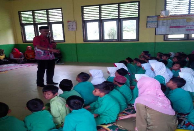 Meski Lokasi di Tengah Kota, Sekolah Agama di Inhil Tak Miliki Toilet dan Perpustakaan