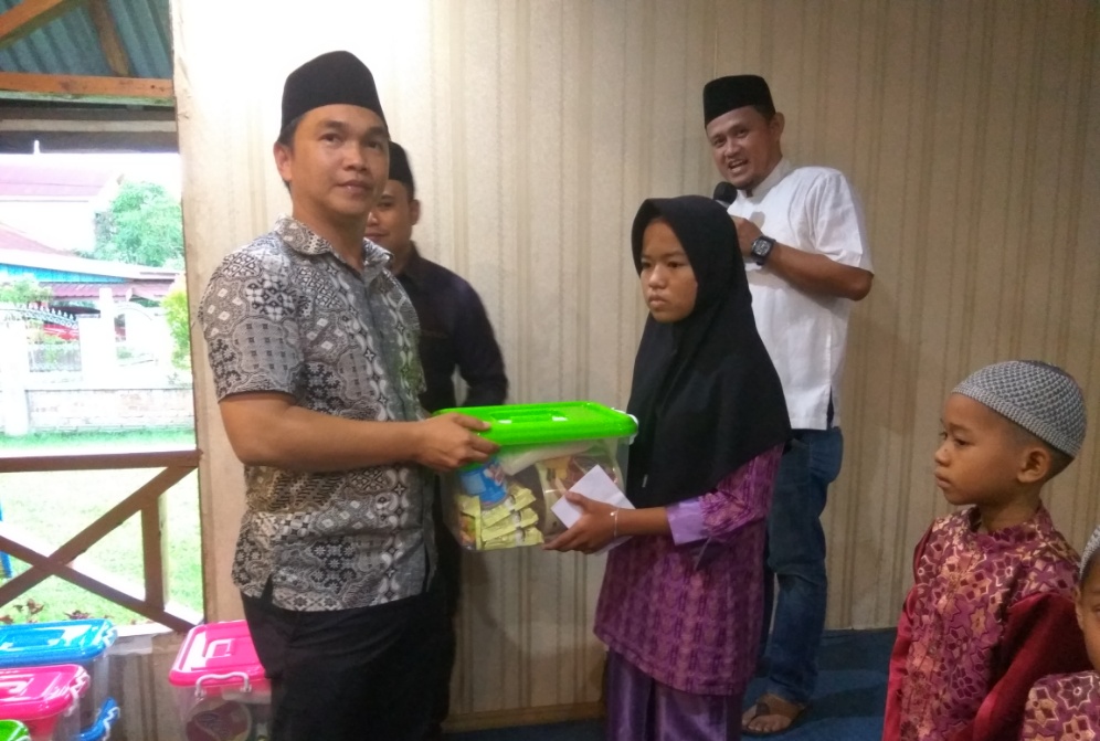 PWI Inhil Santuni Anak Yatim Piatu