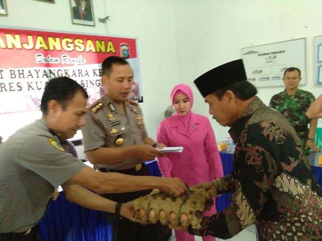 Polres Kuansing Donorkan Darah Sempena HUT Bhayangkara Ke 71