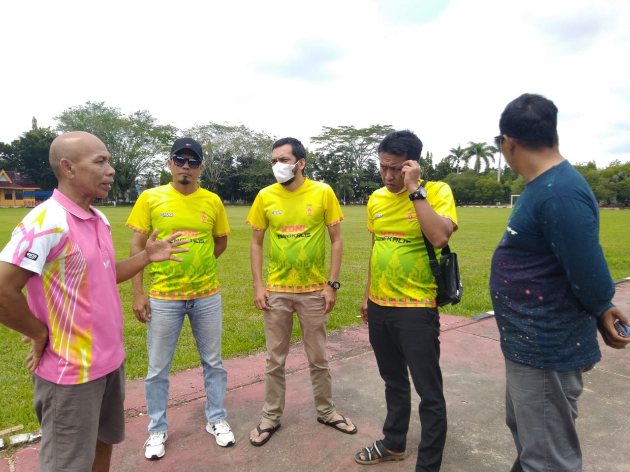 KONI Bengkalis Tinjau Sejumlah Venue Olahraga di Kuantan Singingi