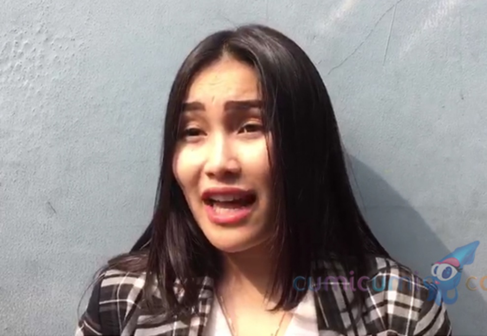 Reaksi Ayu Ting Ting Saat Dituding Sebagai Pelakor