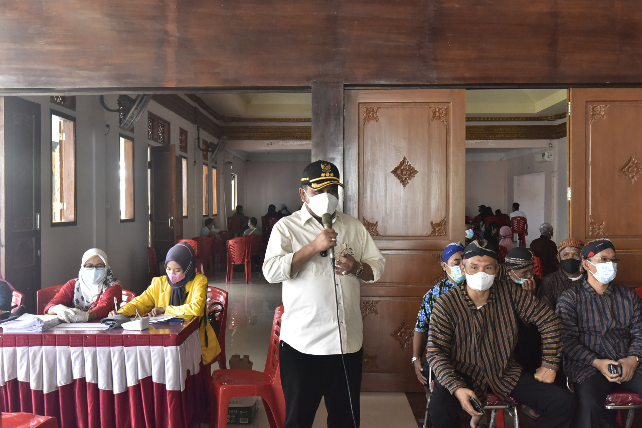 Bupati Karimun: Vaksin Bukan Kewajiban Tapi Kebutuhan Bagi Masyarakat