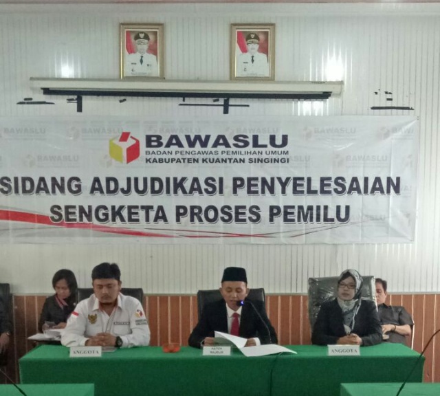 Bawaslu Kuantan Singingi Bacakan Putusan Sengketa Proses Pemilu 2019