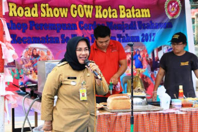 Camat Lubuk Baja Kota Tanggapi Soal Penumpukan Sampah