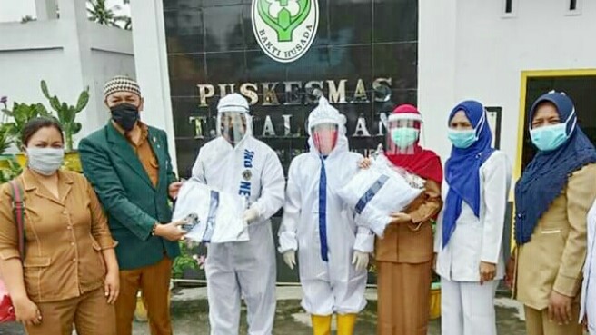 RSUD Rantauprapat dan Puskesmas di 9 Kecamatan Menerima Bantuan APD dari Lions Club