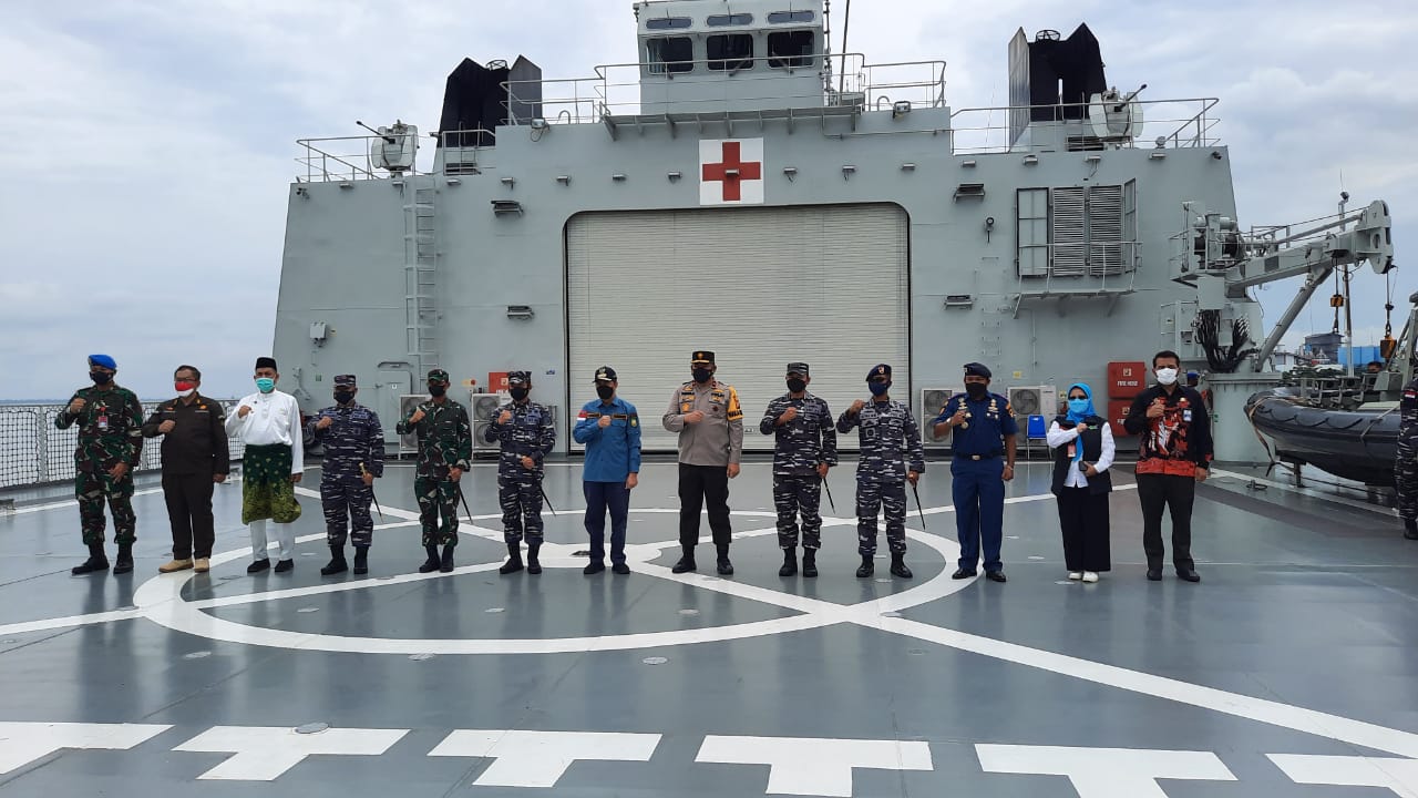 Pangkoarmada I bersama KRI Semarang 594 Kunjungi Kota Dumai