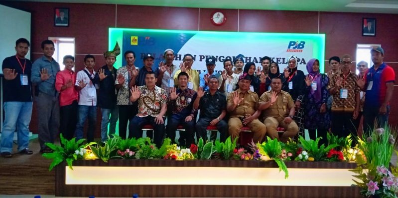 PLTU Tembilahan Gelar Pelatihan Pengolahan Kelapa