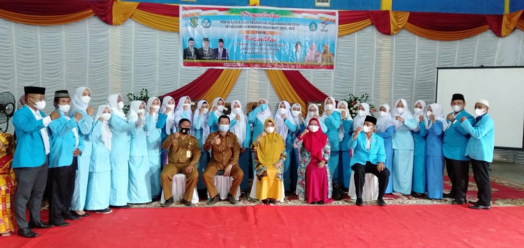 Bersama Bunda PAUD, Kadisdik Inhil Hadiri Pelantikan Pokja Bunda PAUD se-Kecamantan Kemuning