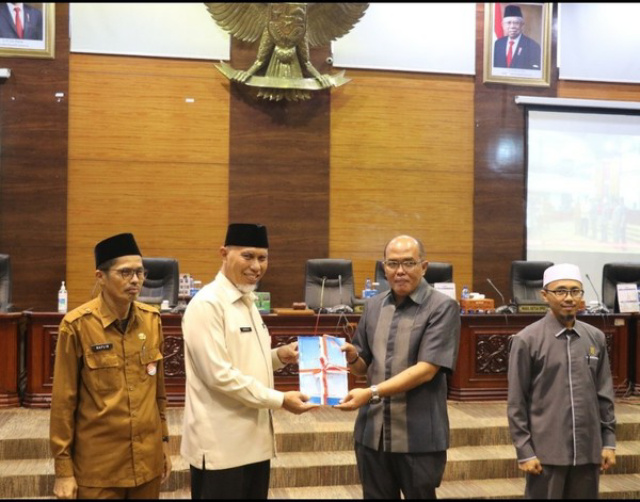 Gubernur Sumbar Paparkan Ranperda Pertanggungjawaban APBD 2021, Ini Isinya