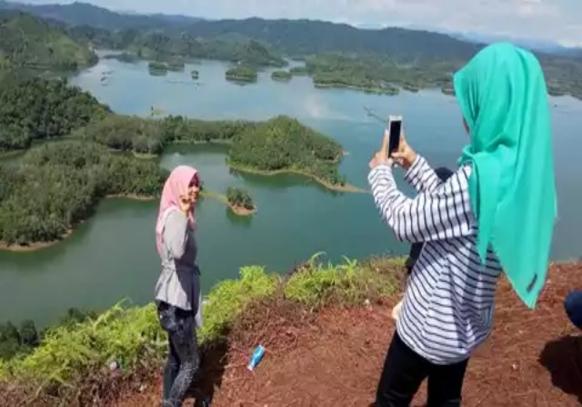 Hanya Rp5.000, Anda Bisa Nikmati Keindahan Raja Ampatnya Riau