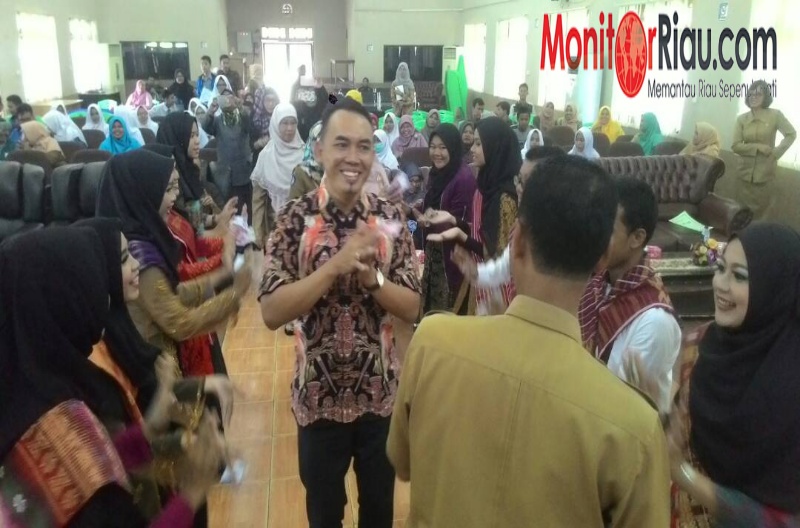 Reses, Rianto Resmikan Forum Anak dan PIK Mandau - Pinggir di Duri