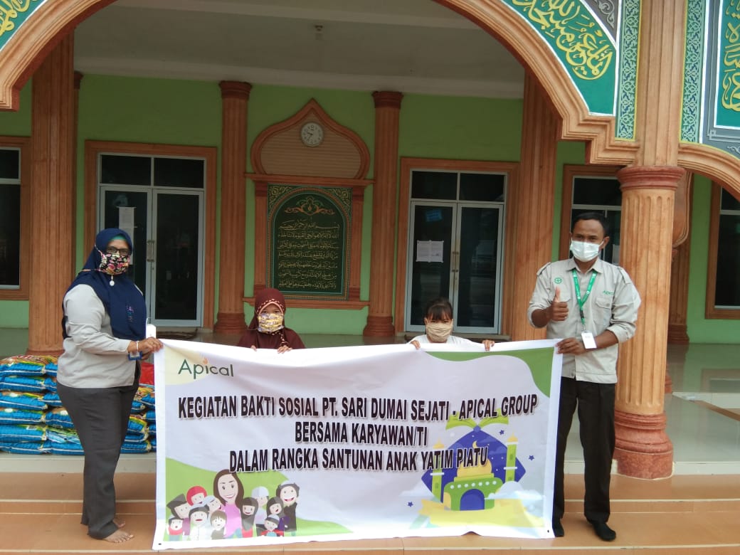 PT Sari Dumai Sejati (Apical) Santuni Yatim Piatu