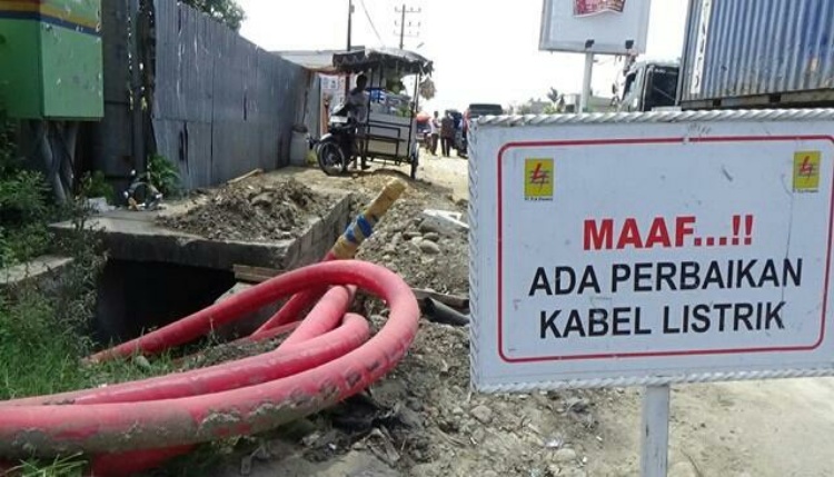 Penggalian Kabel PLN Dumai Diduga Tak Kantongi Izin