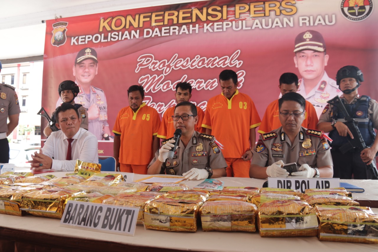 Polda Kepri Amankan 30,8 Kilogram Sabu dan Tersangka Jaringan Narkoba Internasional