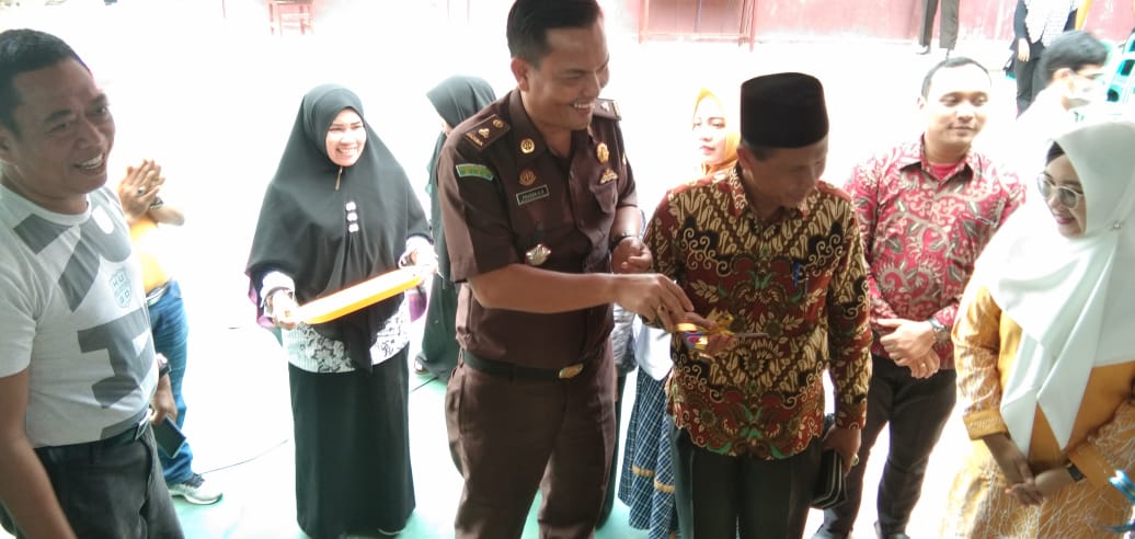 Disdik Pelalawan Apresiasi Kantin Jujur dan Sehat Bantuan PT RAPP