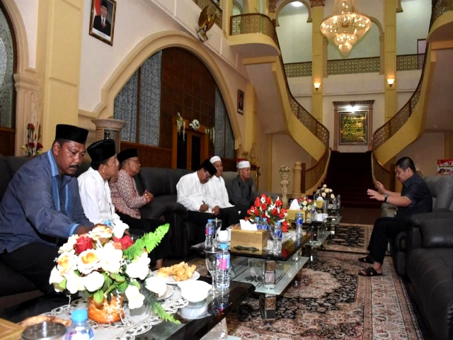 Soal Isi Gedung, Pengurus LAMR ‘Curhat’ ke Bupati Amril