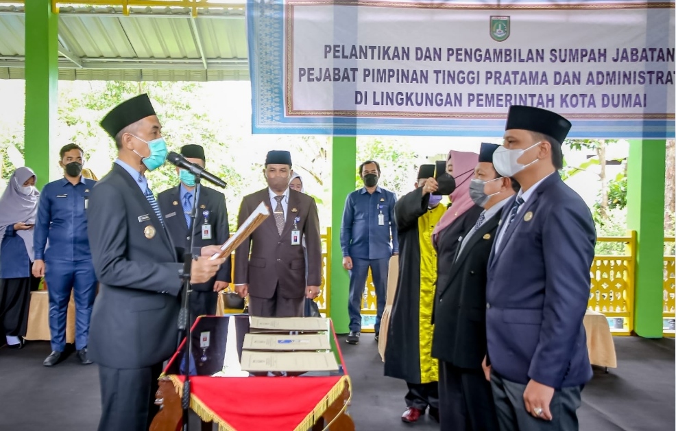 H.Paisal Lantik Pejabat Pimpinan Tinggi Pratama dan Administrator