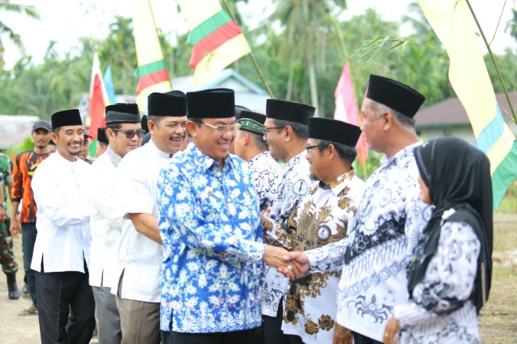 Bupati Inhil Serap Aspirasi Guru dan Tokoh Masyarakat Kecamatan Reteh
