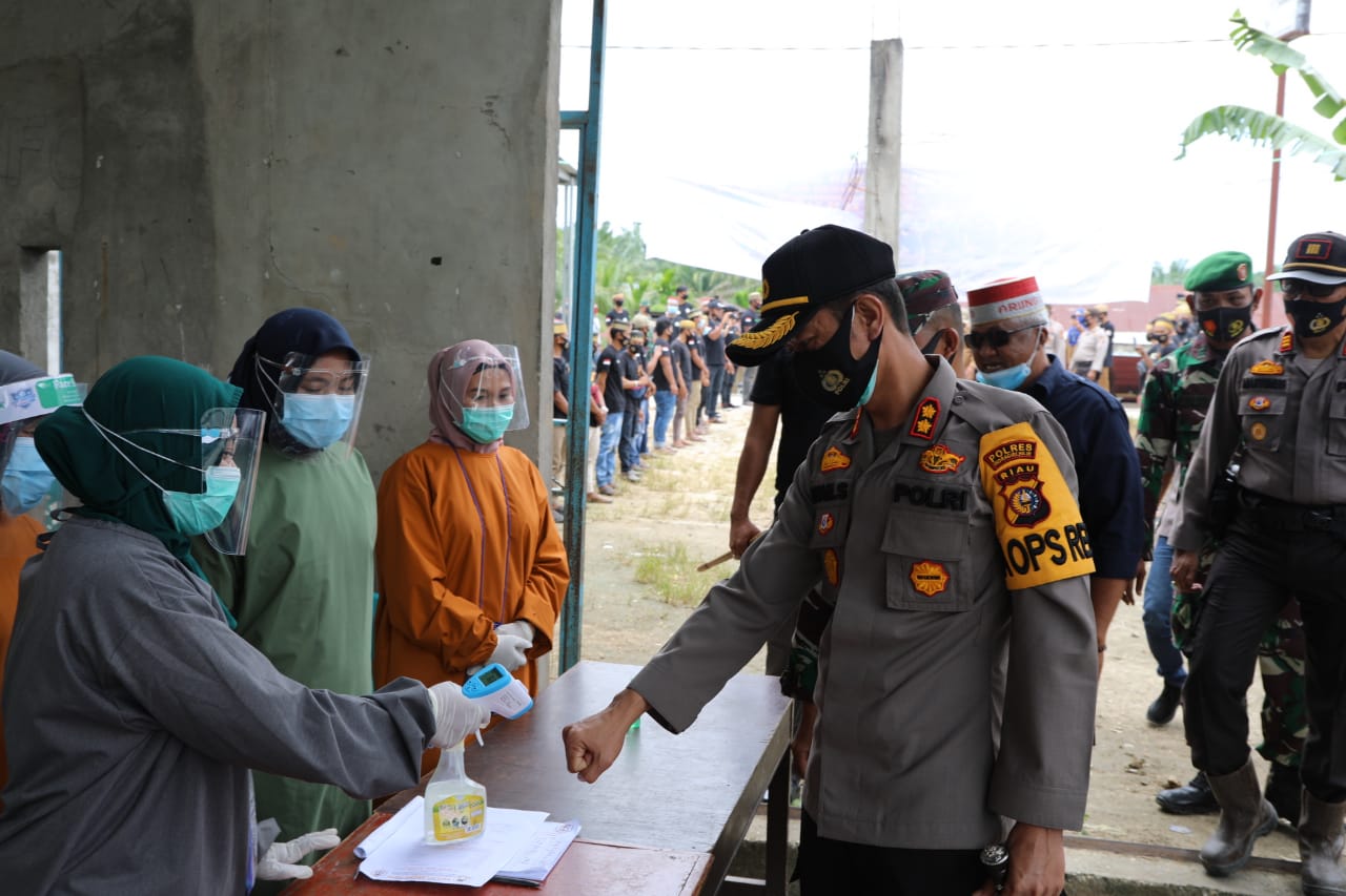 Polres Inhil dan Kodim 0314/Inhil Serta PAO-KSB Bersinergi Melaksanakan Khitan Massal