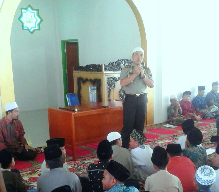 Kapolres Kuansing Tausyiah di Ponpes Syafaatul Rasul