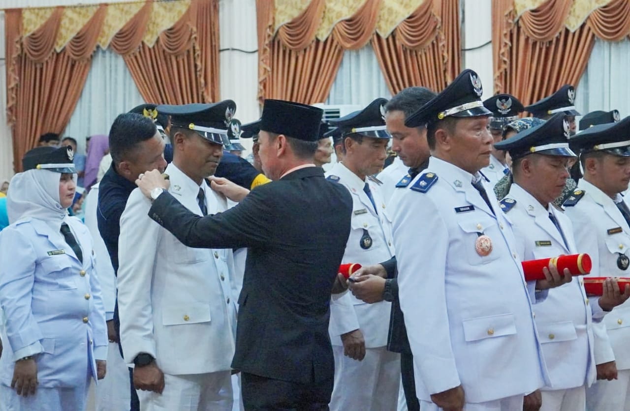 Bupati Rohil Afrizal Sintong Minta Para Penghulu Jalankan Tugas dengan Baik