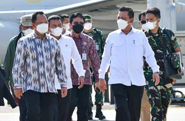 Ansar Ahmad Dampingi Mendagri dan Wamenhan Kunjungi Karang Singa