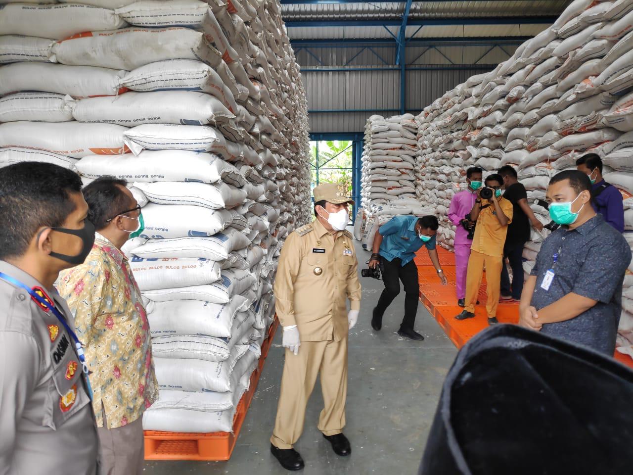 Kapolres Rohul Bersama Forkopimda Rohul Cek Gudang Beras, Pastikan Stock Aman 6 Bulan Kedepan