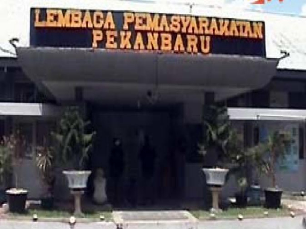 Kejari Dumai Tahan Lima Terdakwa Korupsi Pekerjaan Jalan Sentosa