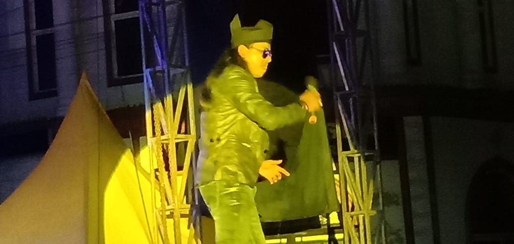 Sting's Pukau Ribuan Warga Bagansiapiapi