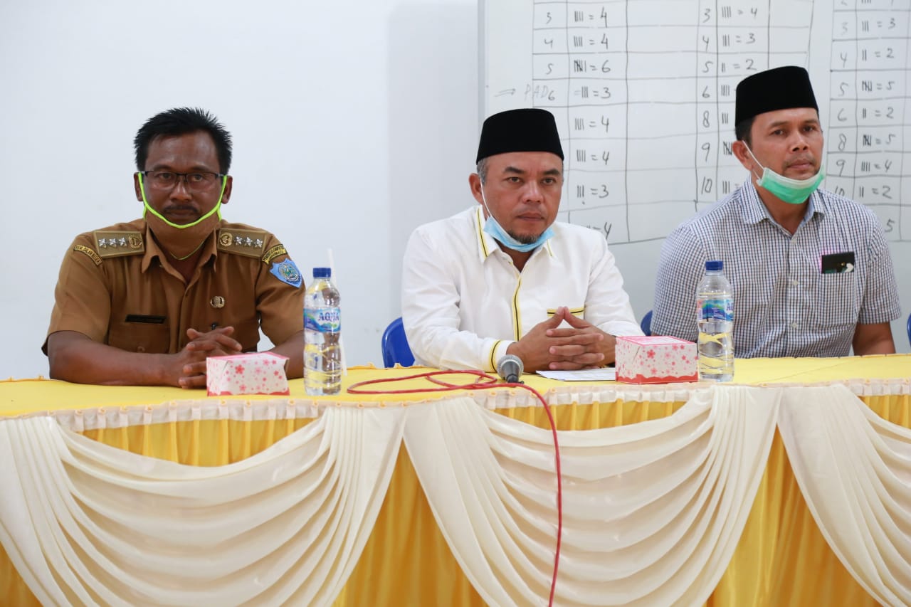 Camat Bilah Hilir Terima Kunjungan Bupati Labuhanbatu Dalam Penyaluran BST APBD
