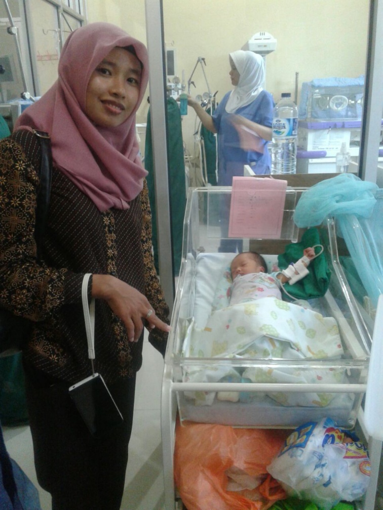 Bikin Kaget, Bayi Mungil Ditemukan di Depan Rumah Warga