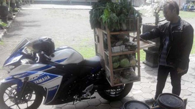 Yamaha R25 untuk Jual Sayur, CRF250L untuk Jualan Es