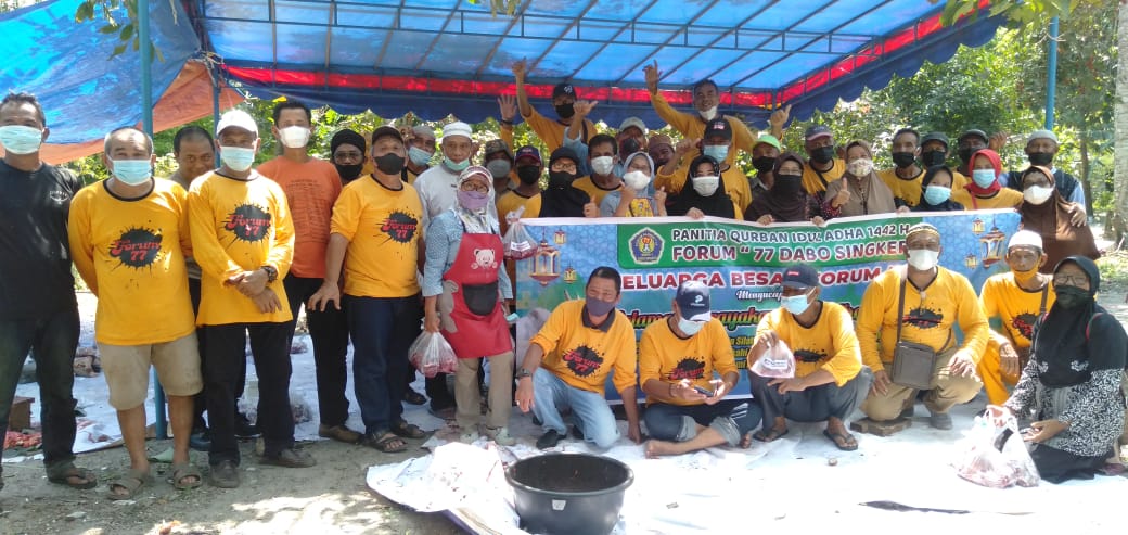 Forum 77 Kecamatan Singkep Kabupaten Lingga Sembelih 4 ekor Hewan Kurban