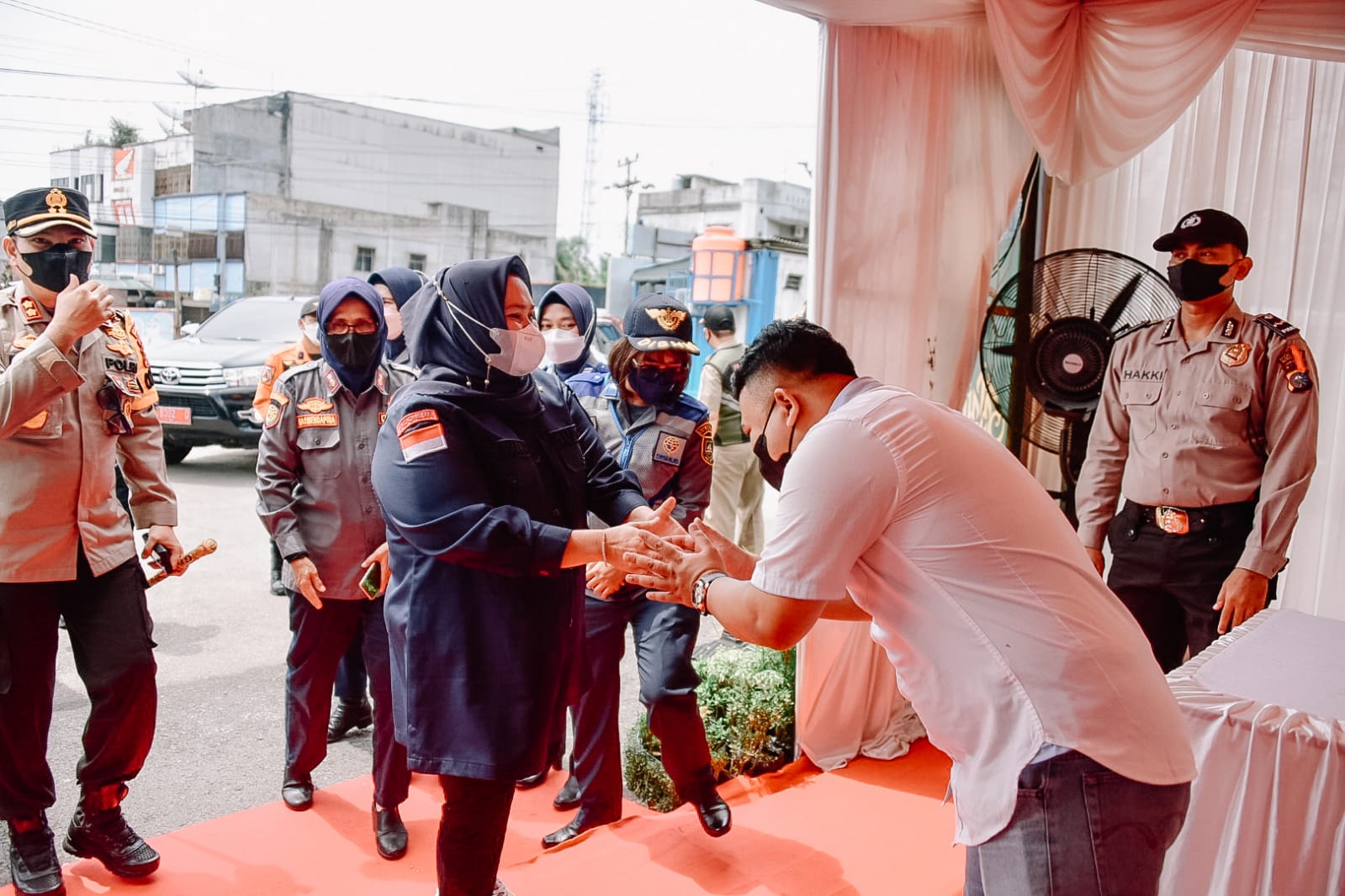Jelang Lebaran, Bupati Kasmarni Kunjungi Pospam Polres Bengkalis