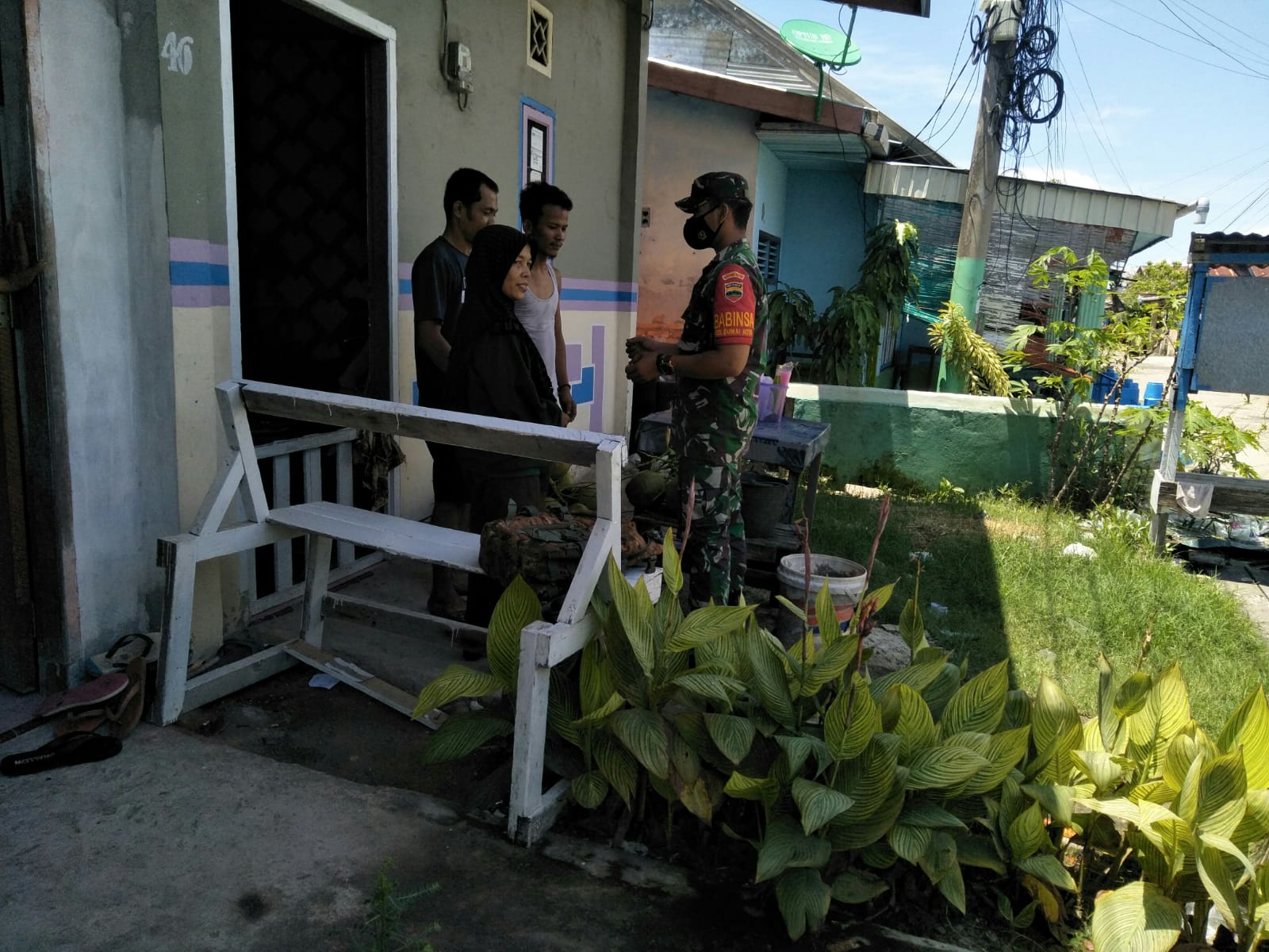 Tak Lelah, Serda Boby Rahman Ingatkan Masyarakat Untuk Menerapkan Prokes