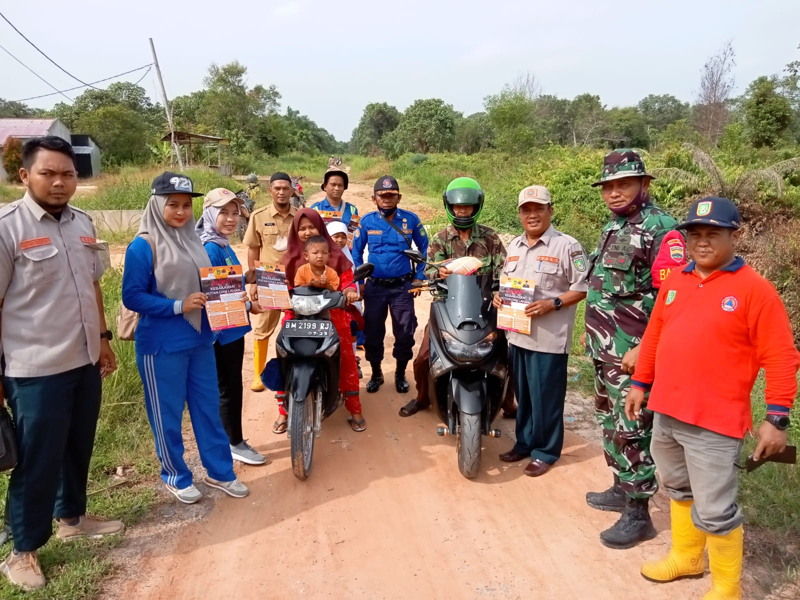 Bersama BPBD dan MPA, Serka Fahrizal Purba Sosialisasi Ini ke Masyarakat
