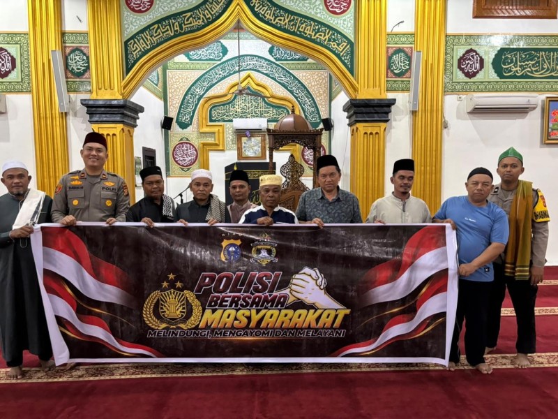 IPDA Bambang Pimpin Subuh Keliling, Polsek Langgam Ajak Warga Jaga Keamanan
