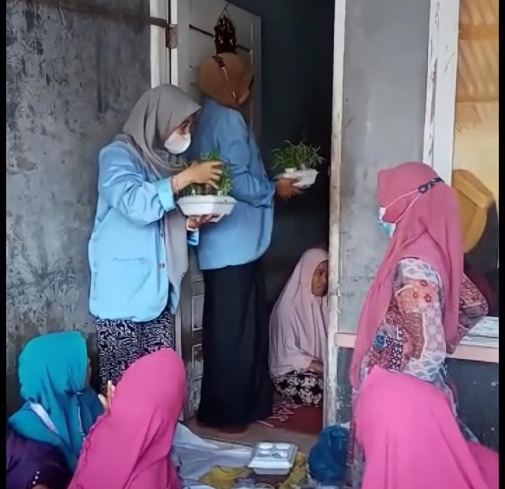 Sosialisasi Budidaya Tanaman Kangkung (Ipomoea reptans P) Secara Hidroponik Sederhana