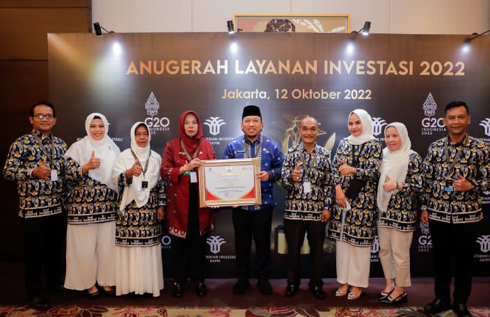ANUGERAH LAYANAN INVESTASI TAHUN 2022, DPMPTSP Siak Masuk 8 Besar Terbaik Nasional