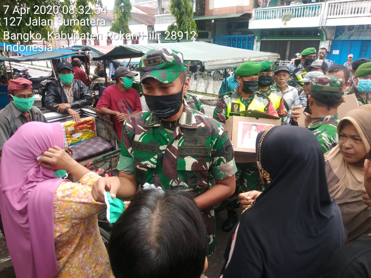 Dandim 0321/Rohil Targetkan 10 Ribu Masker Kain Buat Pedagang Pasar Tradisional Dan Tukang Becak