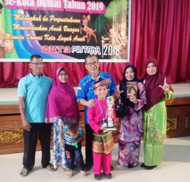 Murid SDN 004 Mundam Juara Lomba Mendongeng se Kota Dumai