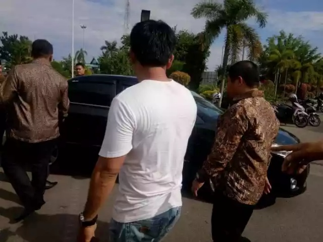 Rumah Dinas Digeledah KPK, Bupati Bengkalis Bungkam