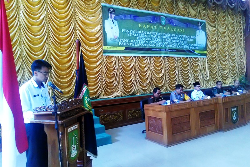 Dinsos Dumai Gelar Rapat Evaluasi Penyaluran Bantuan Pangan Non Tunai