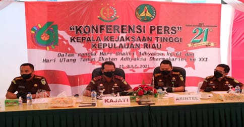 Kejati Kepri Gelar Konferensi Pers dalam Rangka Hari Bhakti Adhyaksa dan HUT Adyaksa Dharmakarini