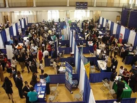 Ribuan Pencaker Datangi Hari Pertama Riau Job Fair