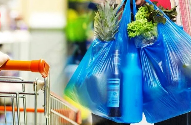 Larangan Pemakaian Plastik, Pemerintah Perlu Perhatikan Nasib Pemulung