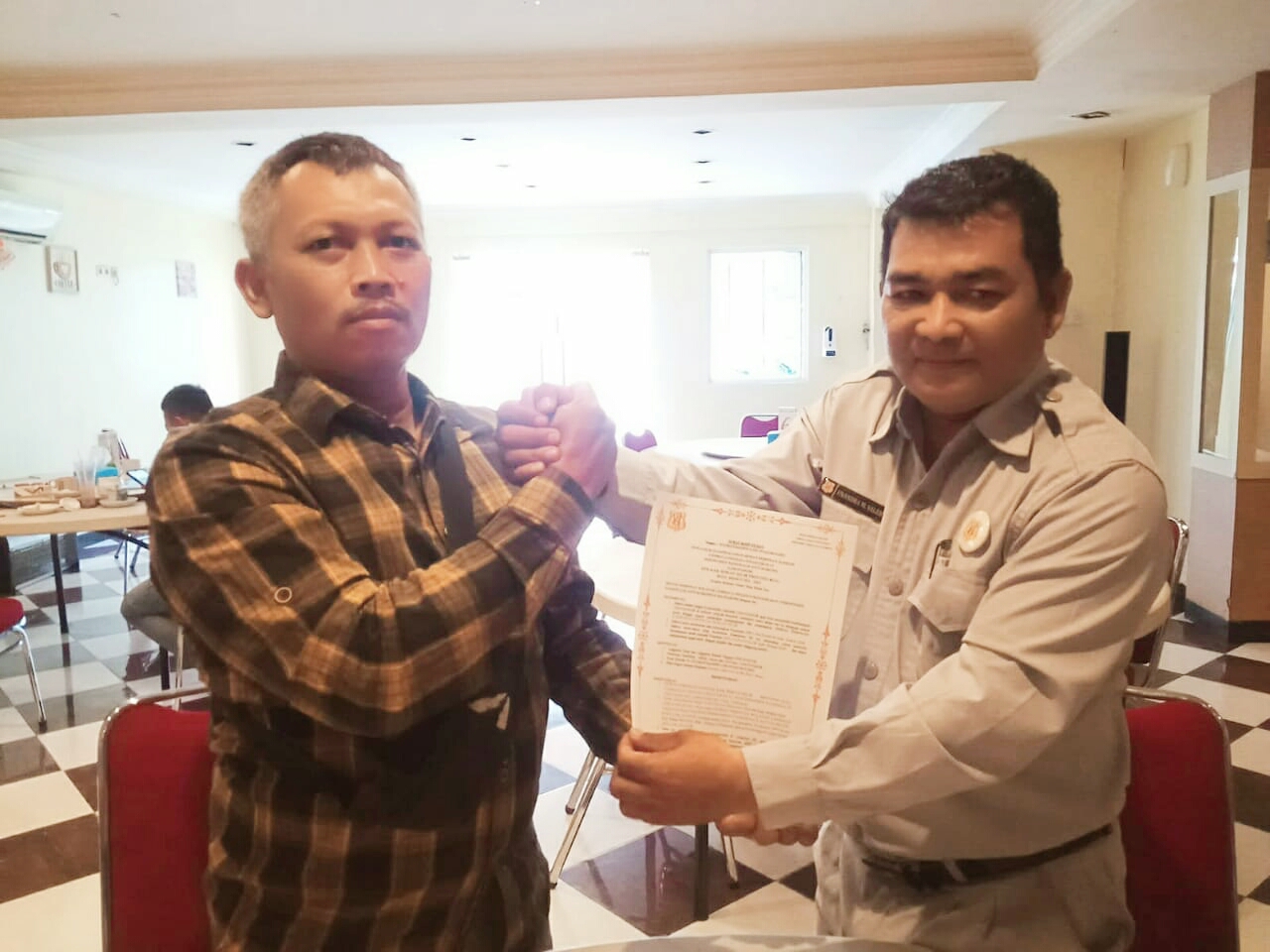 DPD LSM-INAKOR Kabupaten Rokan Hilir Resmi Terima SK Pembentukan