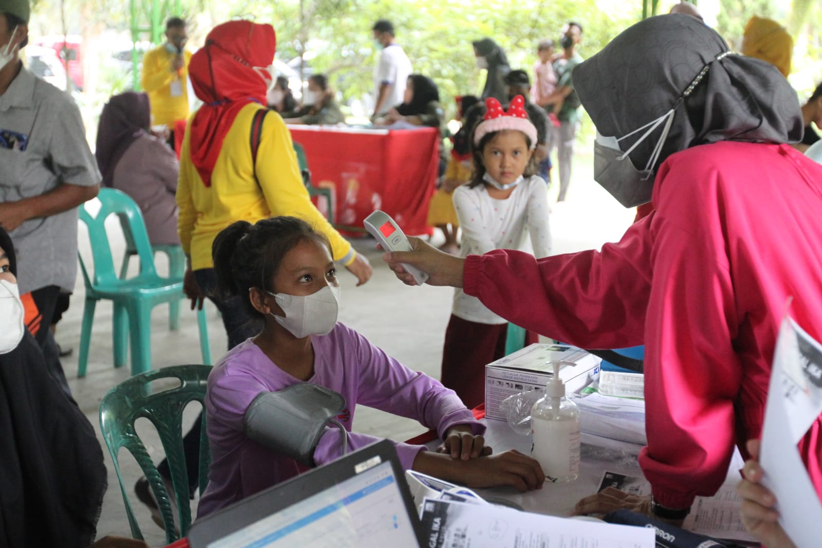 Lawan Covid-19, BIN Riau Gelar Vaksinasi Di Taman Rekreasi Alam Mayang Pekanbaru